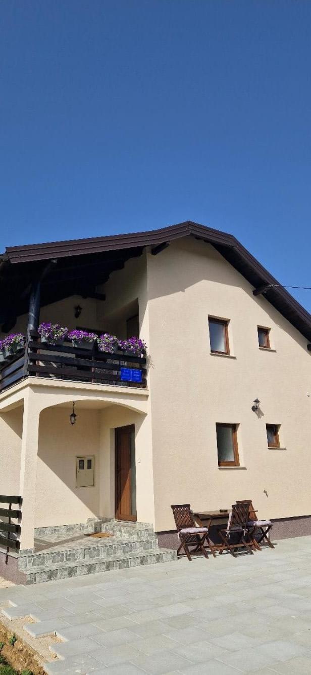 Hotel House Boketto Korenica Exterior foto